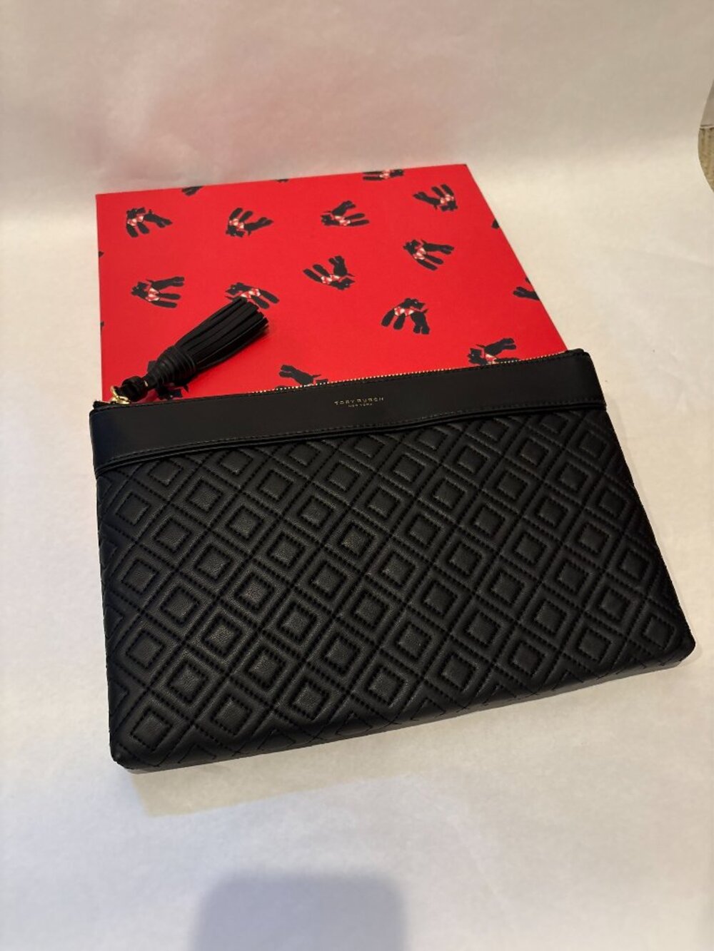 Authentic Tory Burch Large Black Quilted Clutch Purse w/Scarf & Gift Box